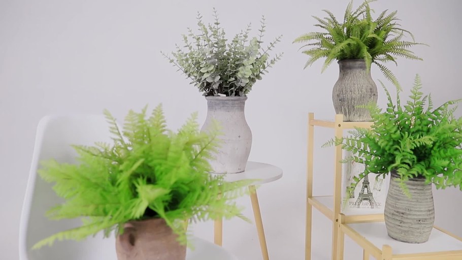 Искусственный папоротник в интерьере
