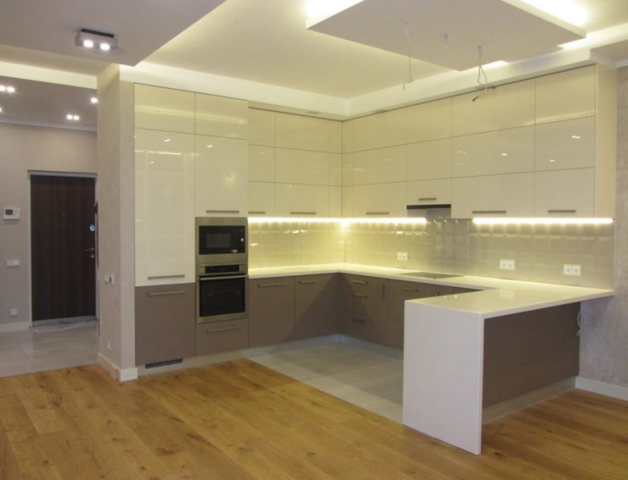 П-образный кухонный гарнитур