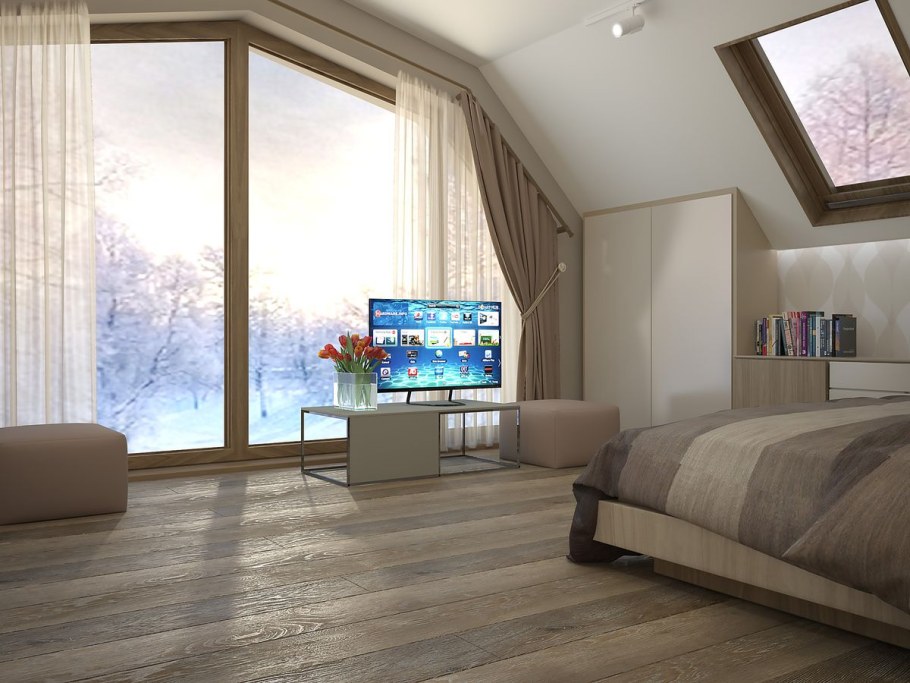 Спальня на мансарде с балконом