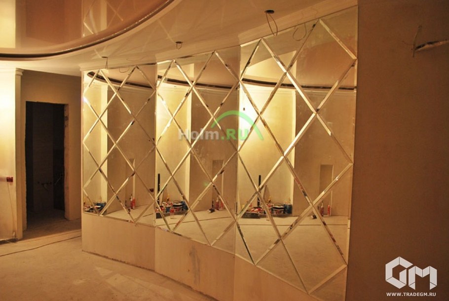 Зеркальное панно с фацетом