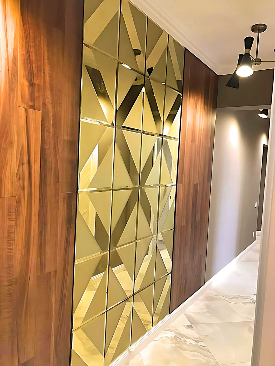 Панно из зеркал