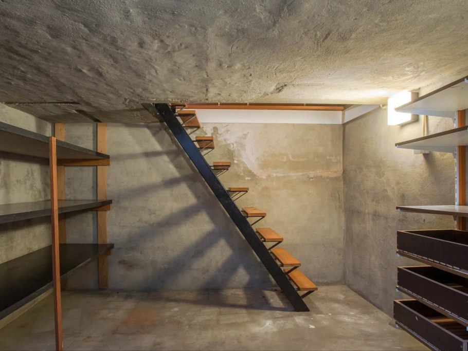 Погреб в доме