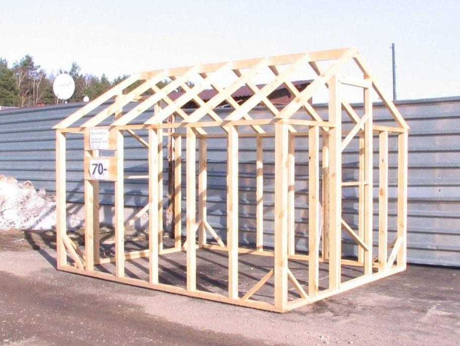 Деревянный каркас для теплицы