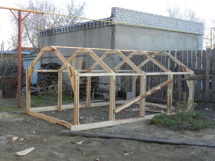 Теплица из досок