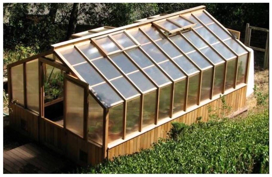 Деревянная теплица