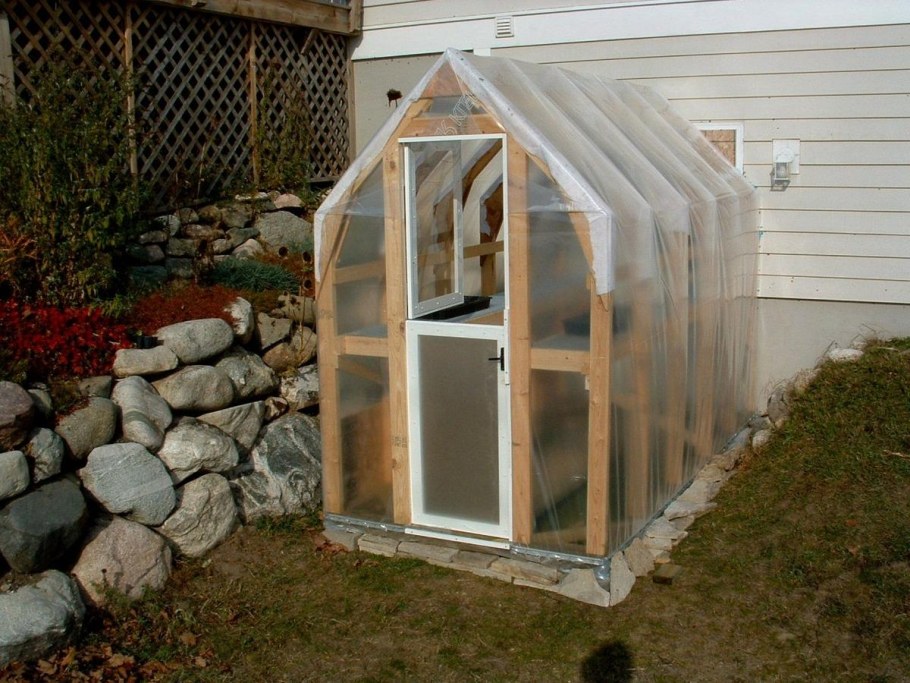 Парник деревянный