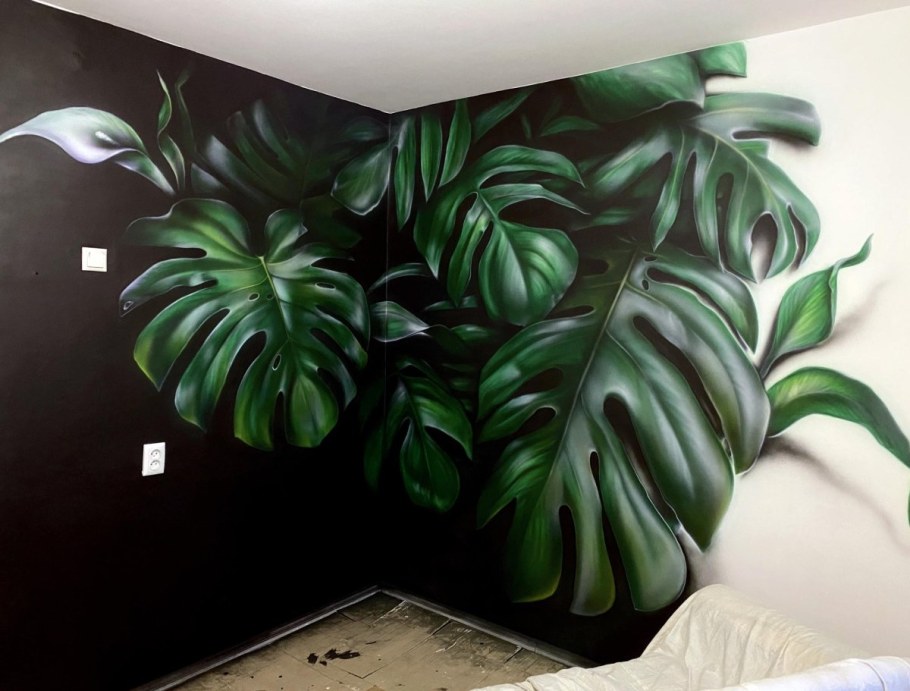 Роспись стен монстера