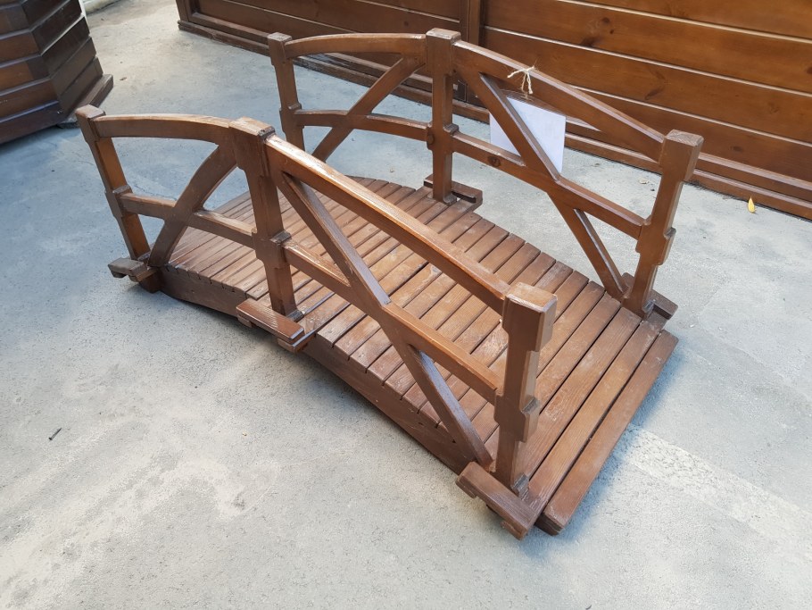 Мостик декоративный для дачи