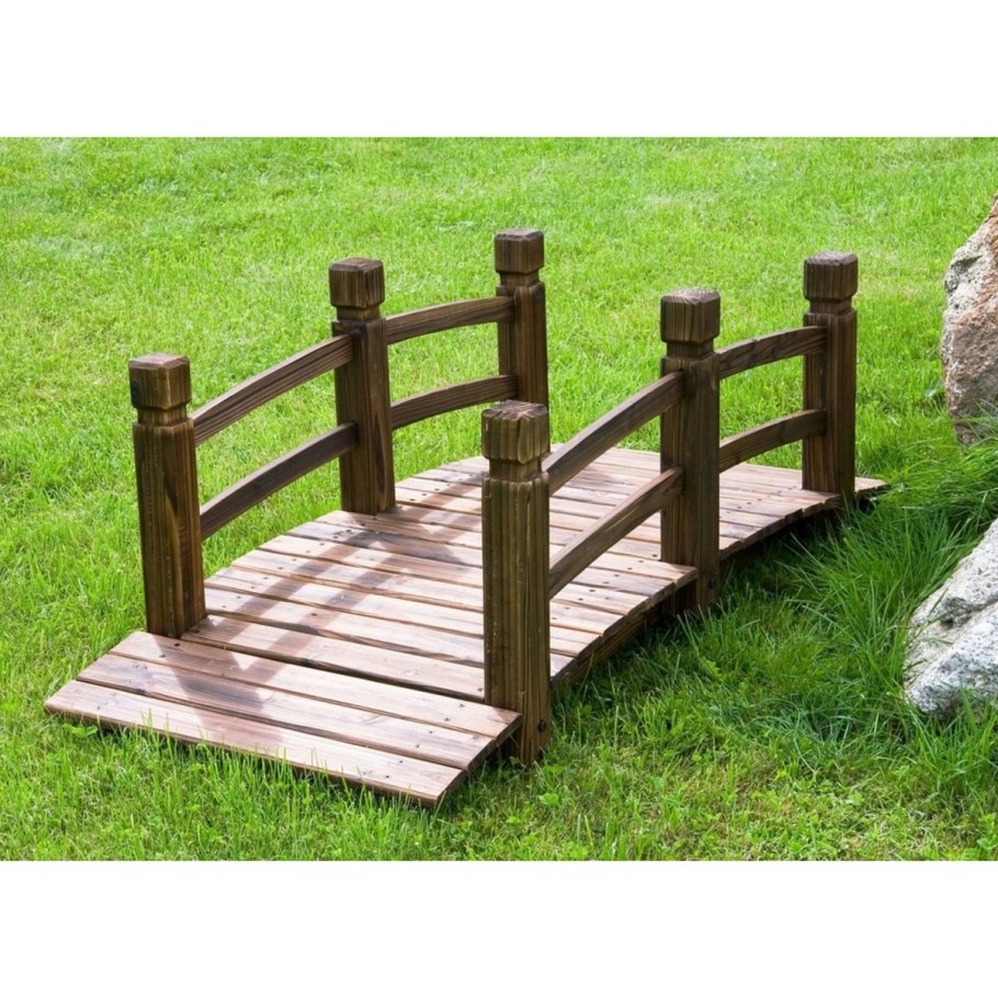 Деревянный мостик для сада