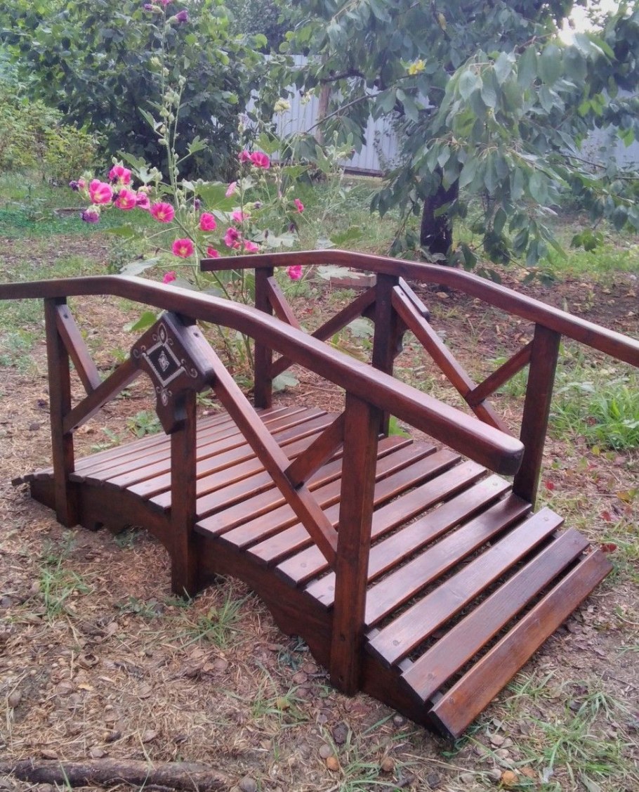 Декоративный мостик для сада