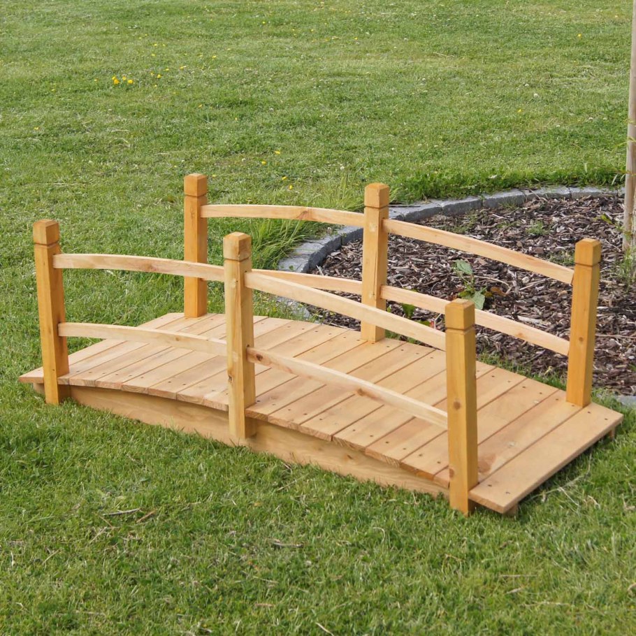 Мостик деревянный декоративный