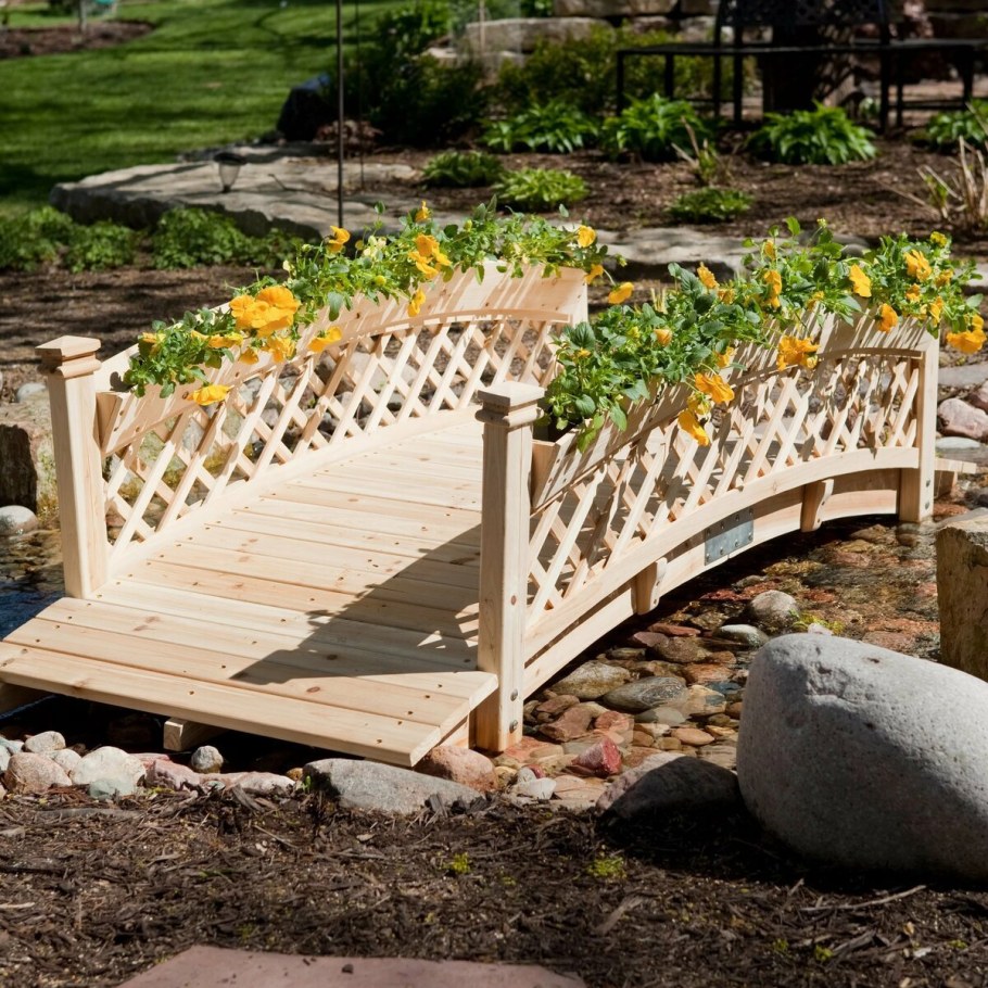 Деревянный мостик для сада