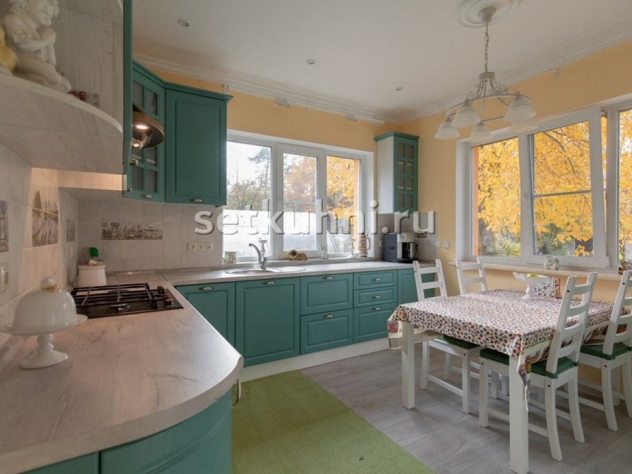 Кухня цвета мяты