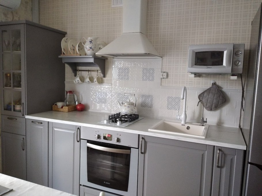 Кухня икеа Будбин серая