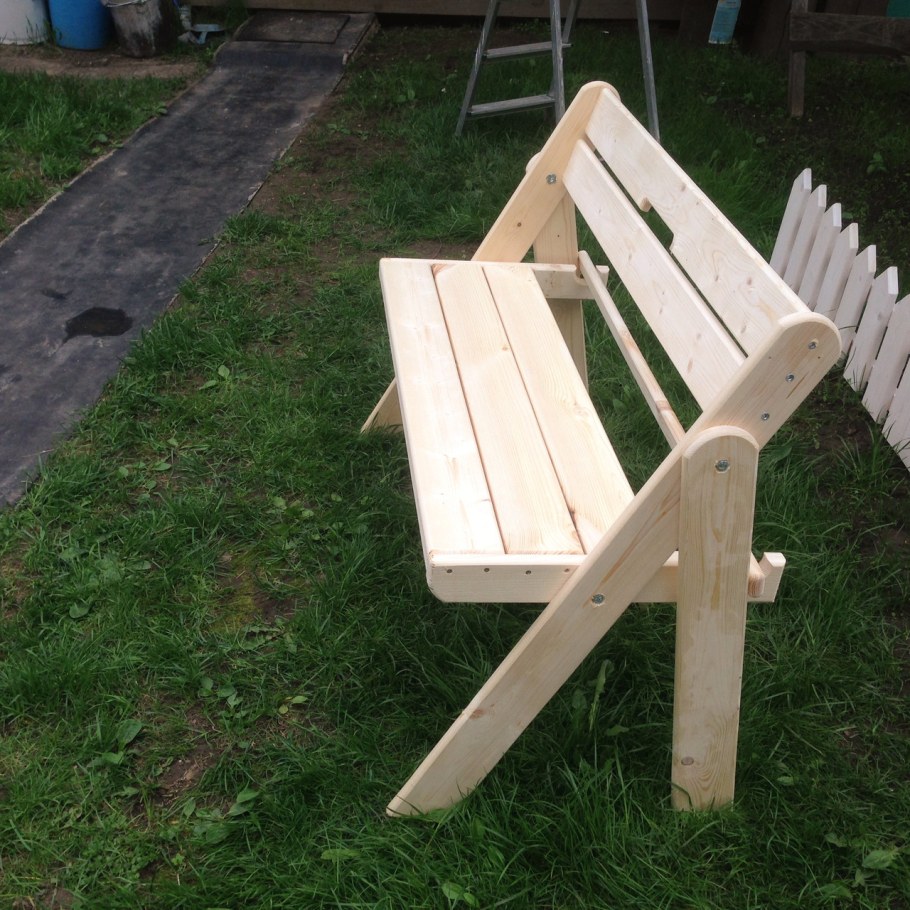 Скамейка складная деревянная