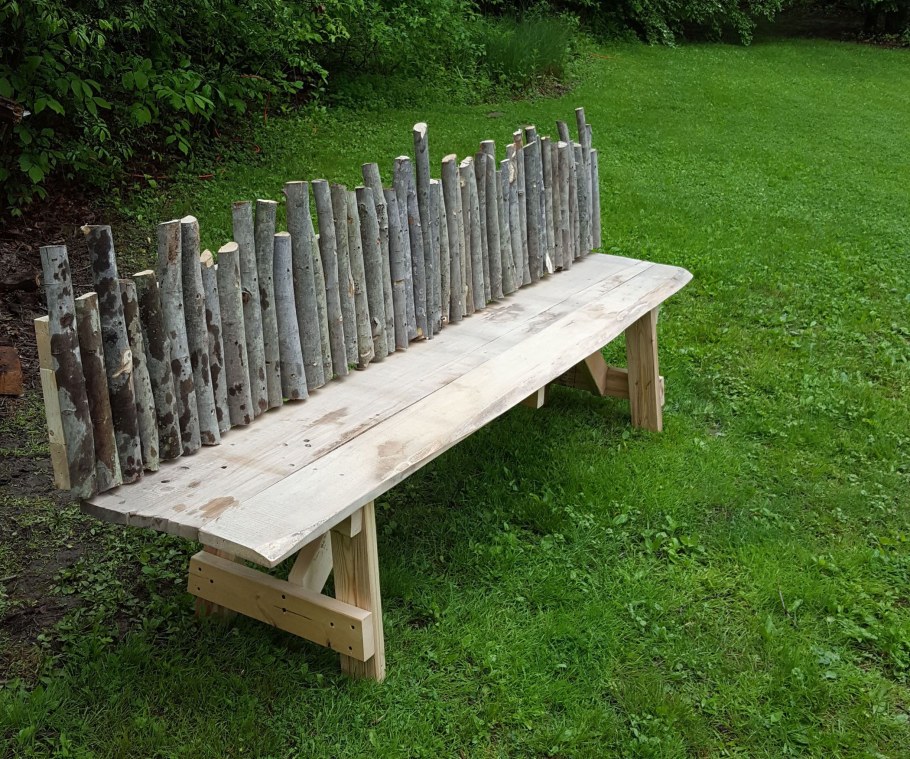 Лавочка из досок