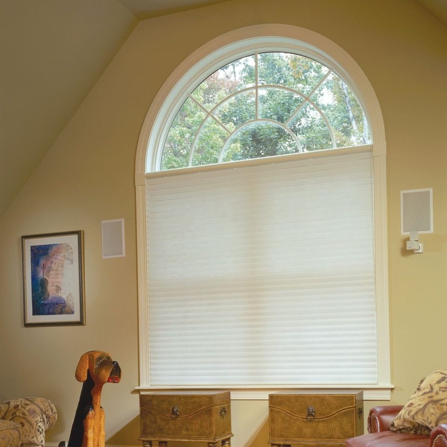 Жалюзи на полукруглое окно