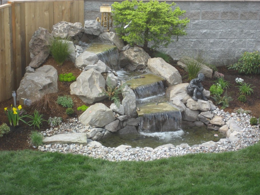 Водопад-фонтан Ручеек садовый