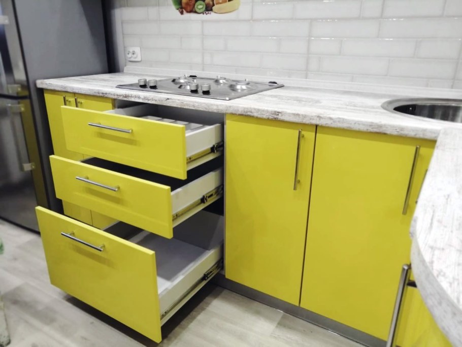 Мебель в Апрелевке