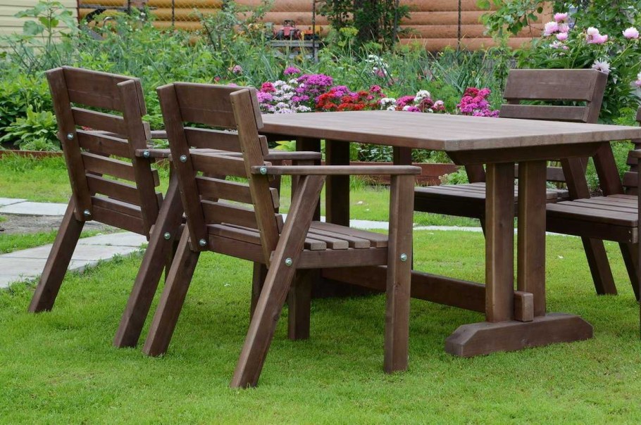 Садовый стол