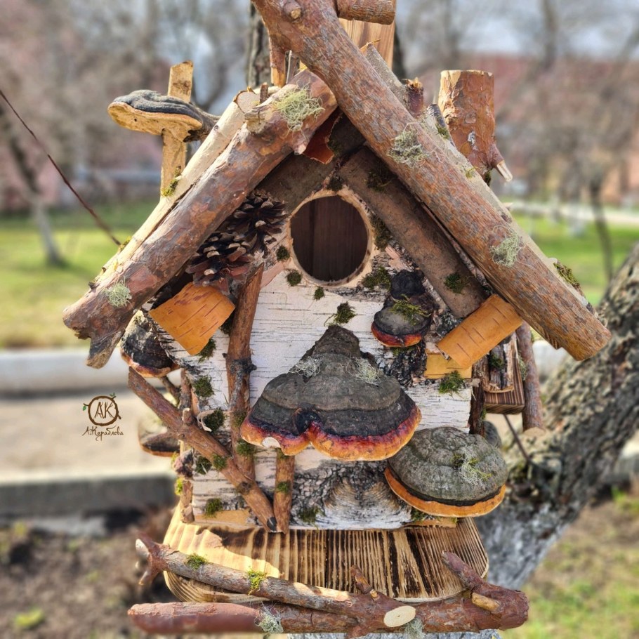 Домик белочки декоративные