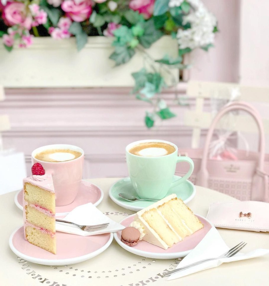 Завтрак с цветами