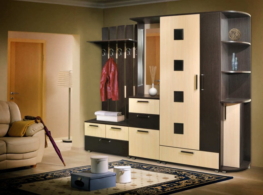 Стенка в прихожую