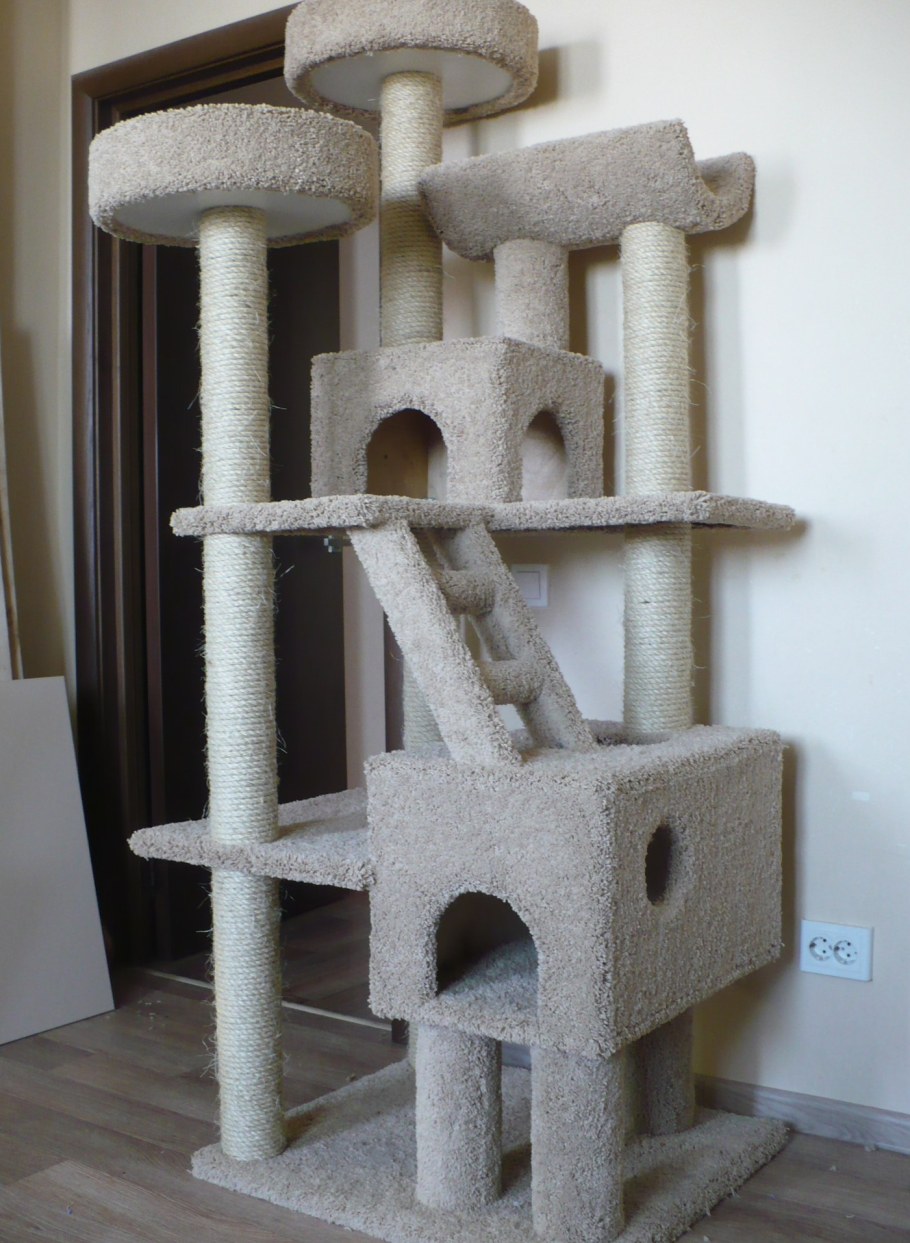 Домик для кошки многоуровневый