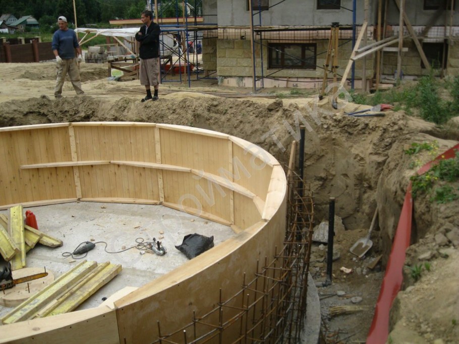 Опалубка для круглого бассейна
