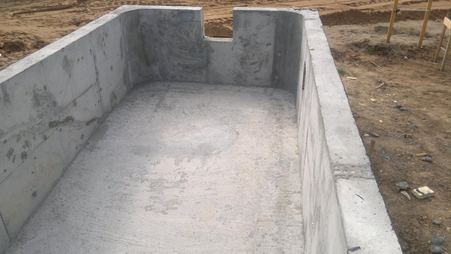 Бассейн из монолитного бетона