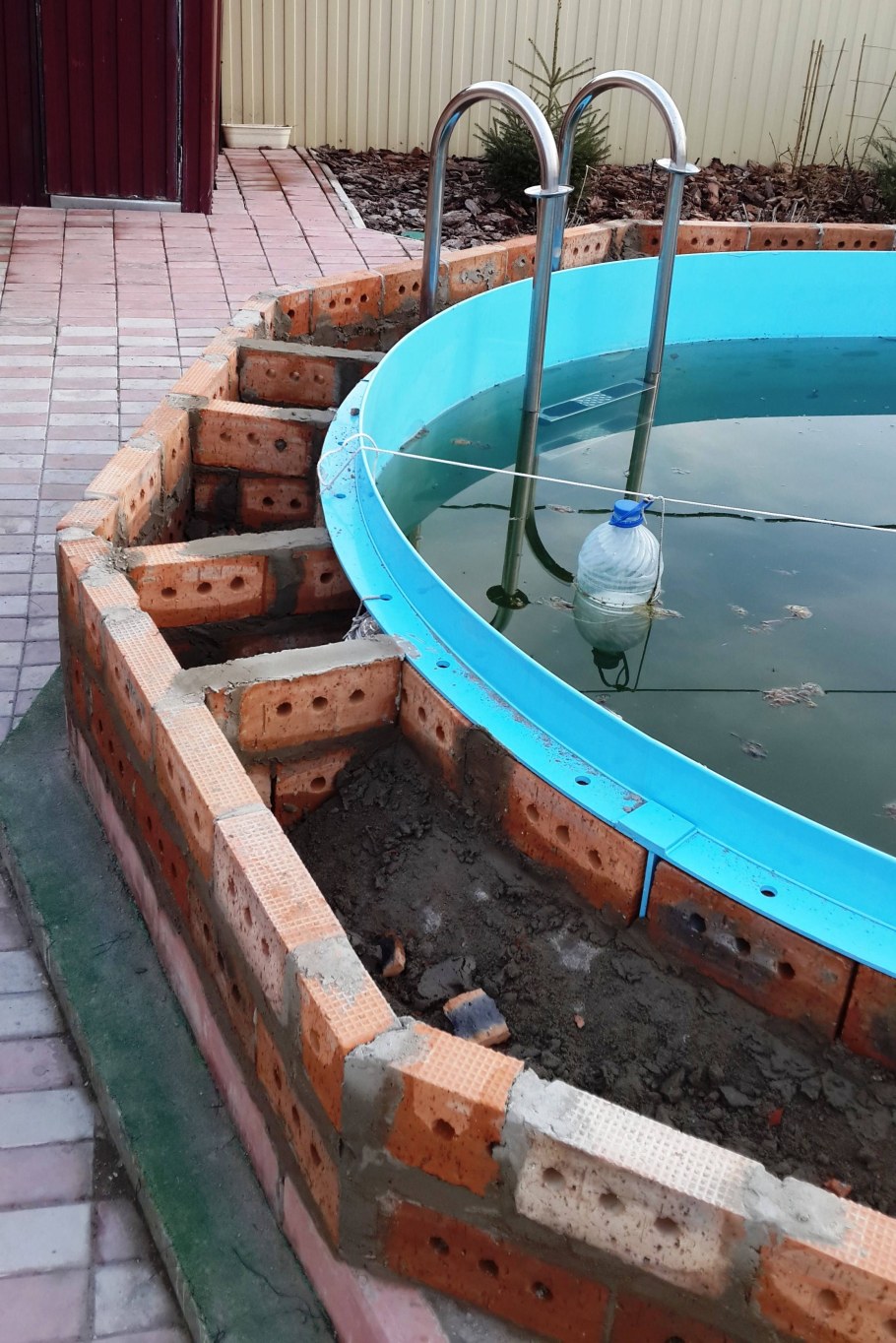 Чаша для бассейна