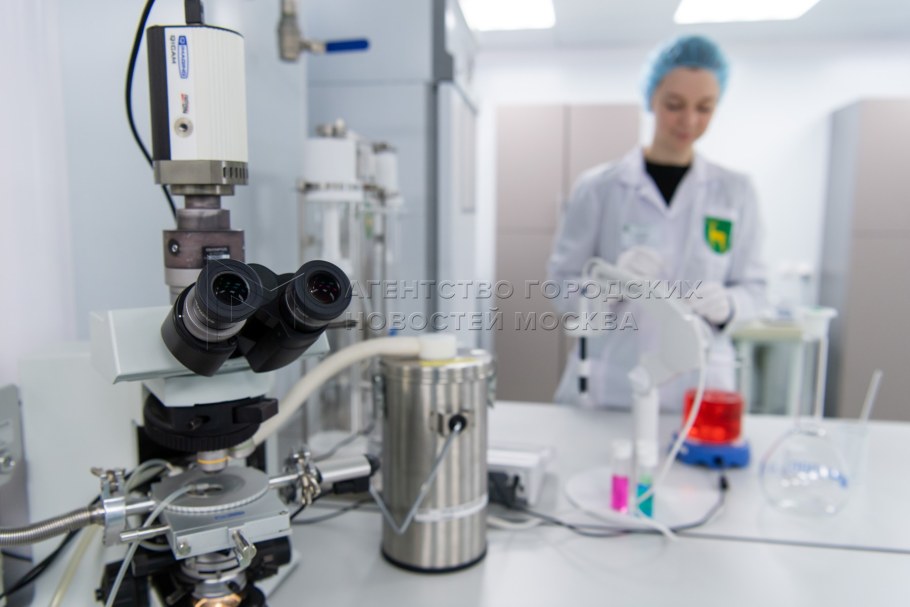 Собянин открыл новый научно- лабораторный