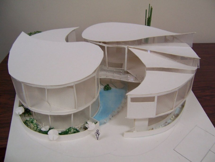 Круглый выставочный павильон