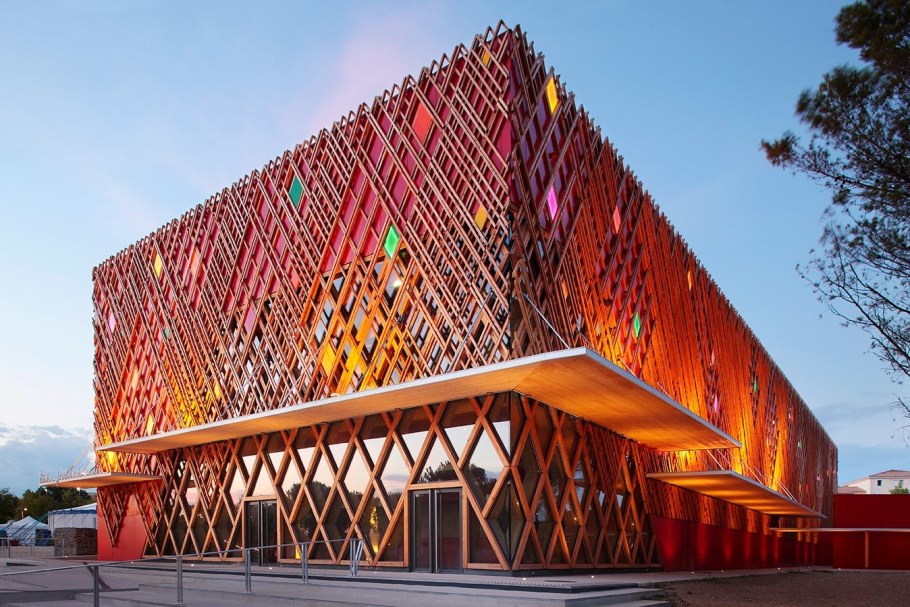 Фрактальная архитектура фасады