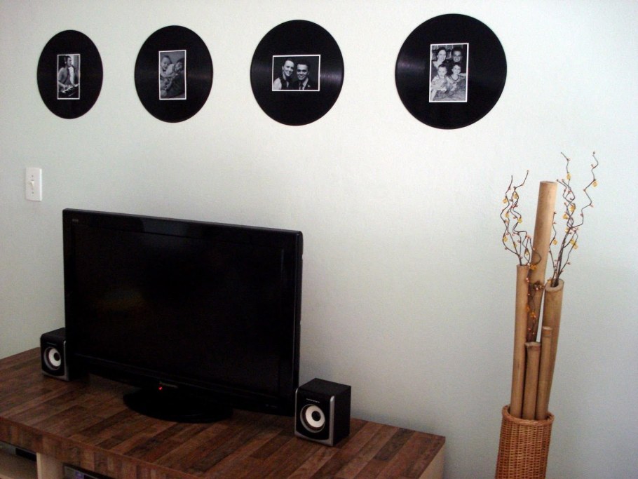 Виниловые пластинки на стене декор