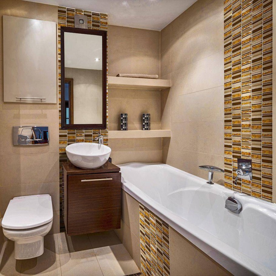 Маленькая ванная с туалетом