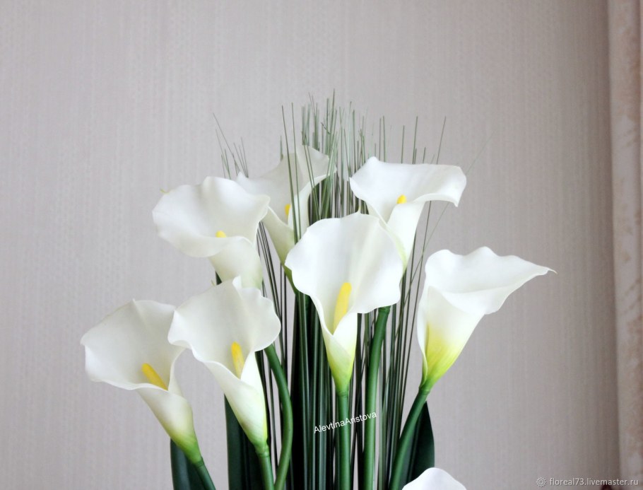 Интерьерная композиция с каллами