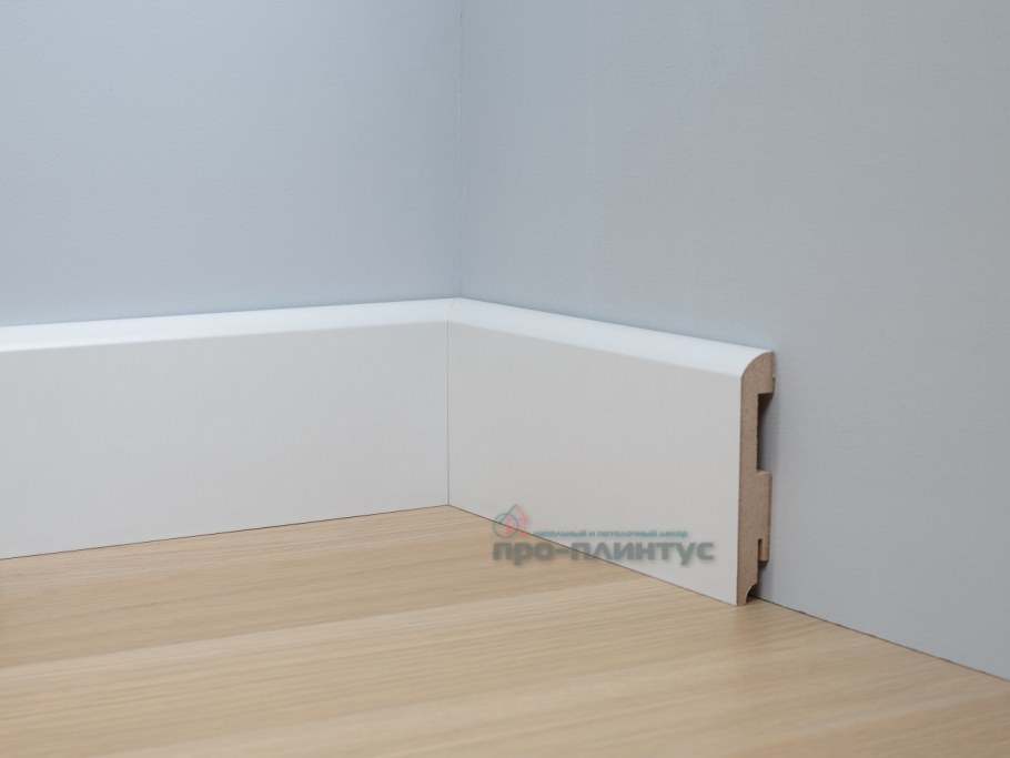 Плинтус белый 80х16 u105-80