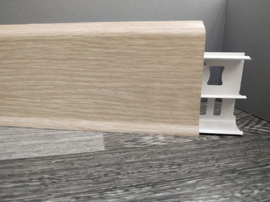 Плинтус идеал система 80 мм