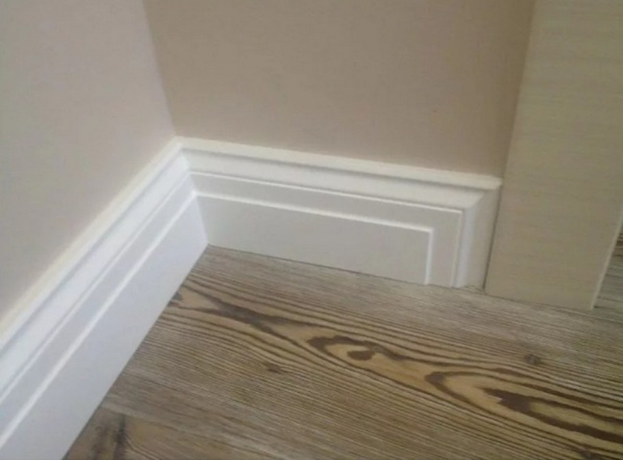 Напольный плинтус Base 5032