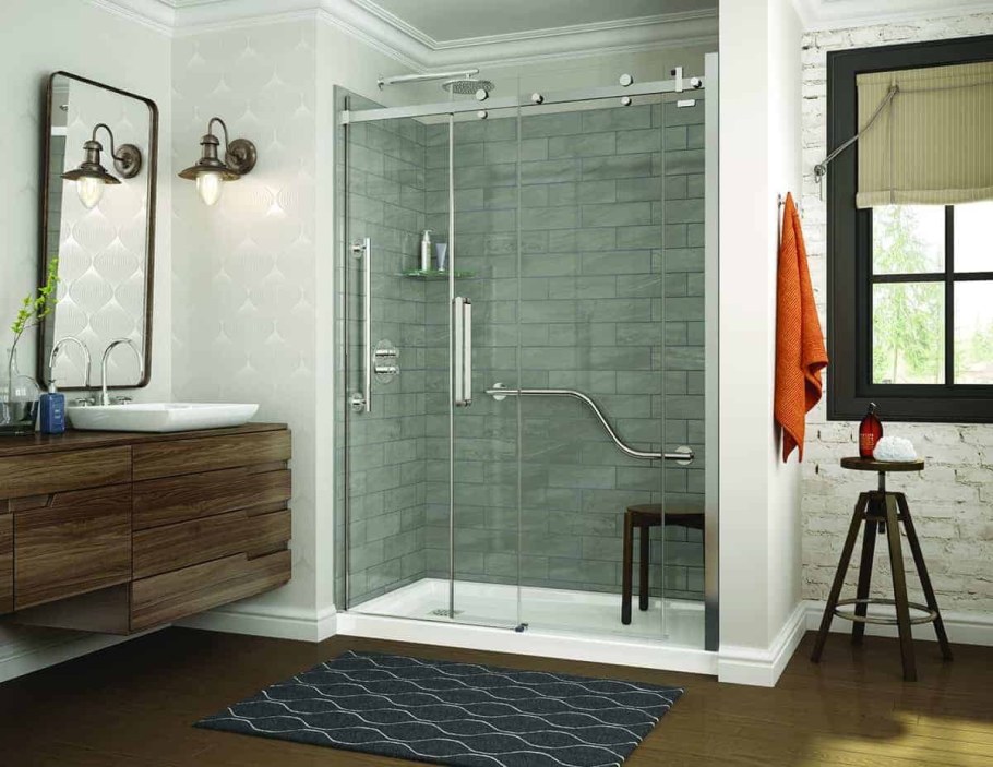 Ванная с душевой перегородкой