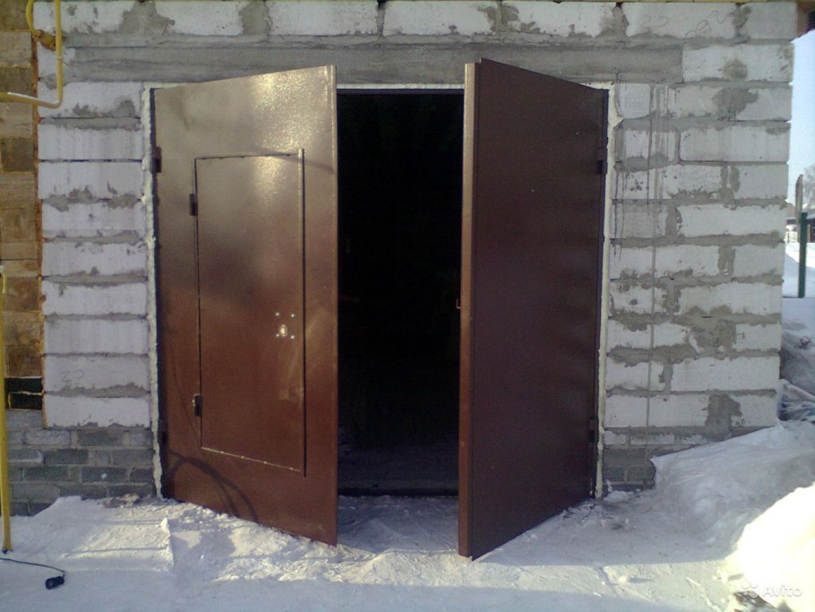 Ворота 3х3 распашные металлические гаражные