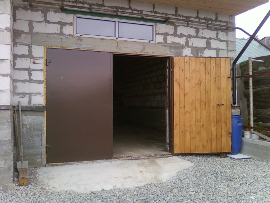 Металлические ворота для гаража