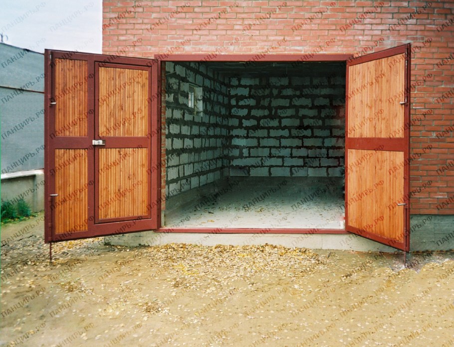Железные ворота для гаража