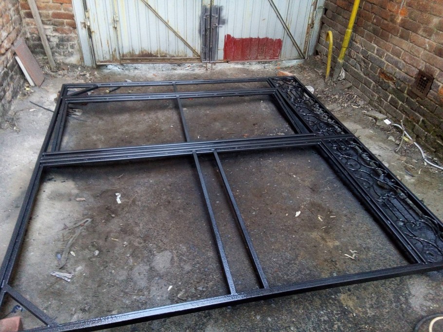 Каркас металлических ворот