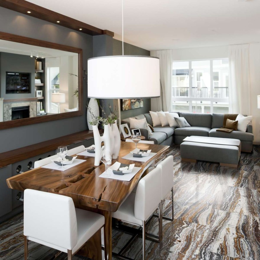 Гостиная с обеденным столом