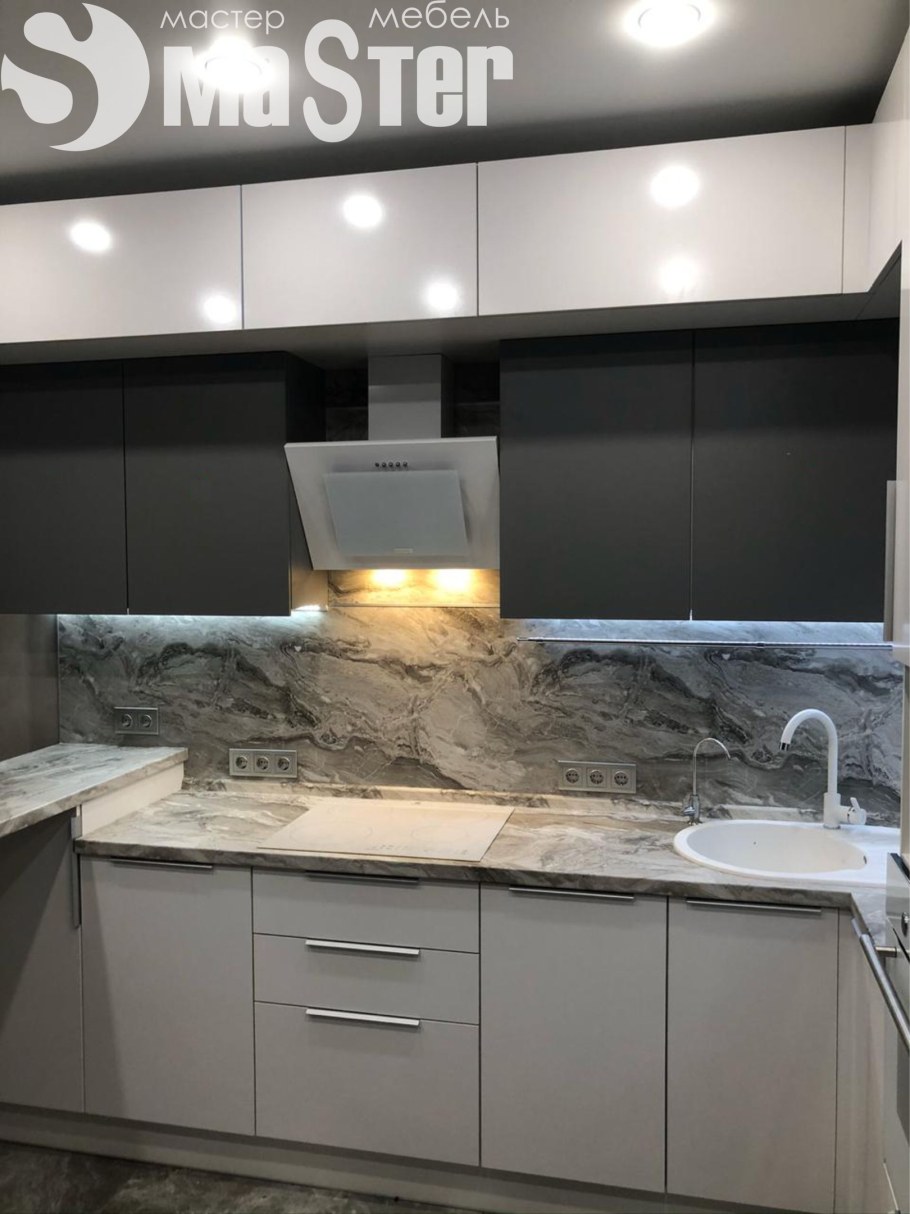 Столешница Эггер мрамор Чиполлино бело-серый