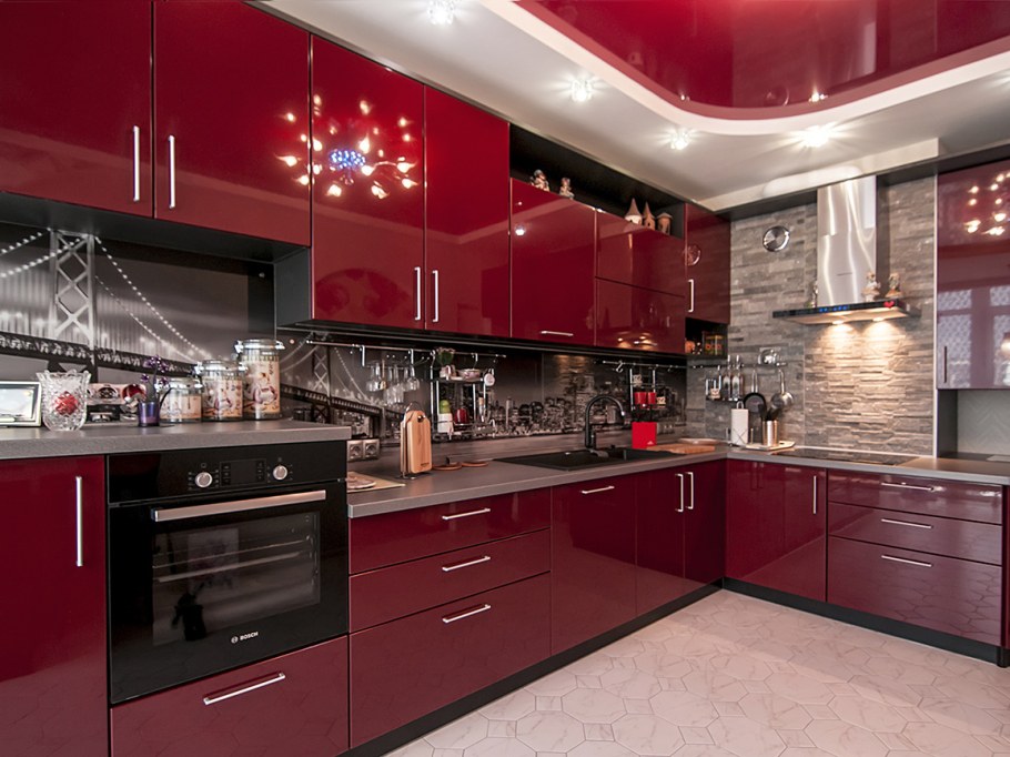 Бордовый кухонный гарнитур
