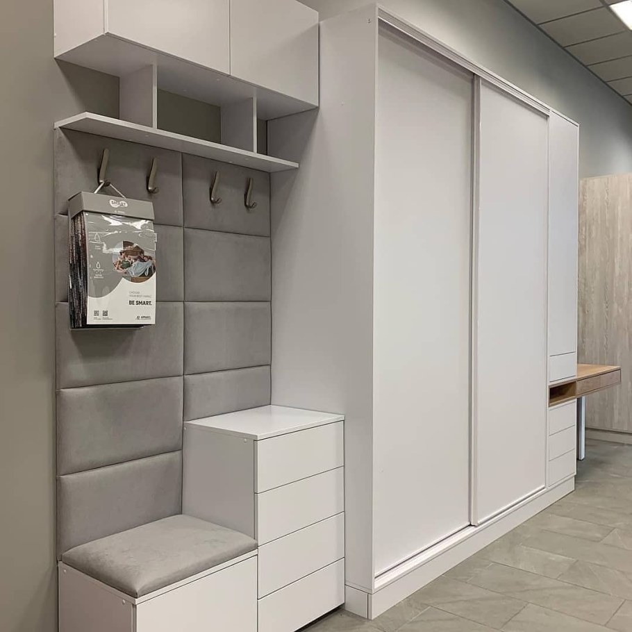 Прихожая в современном стиле