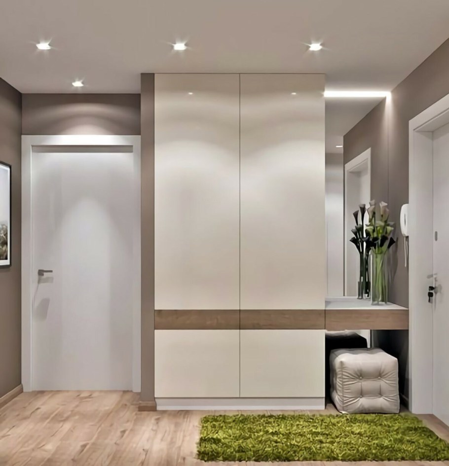 Шкаф в коридор